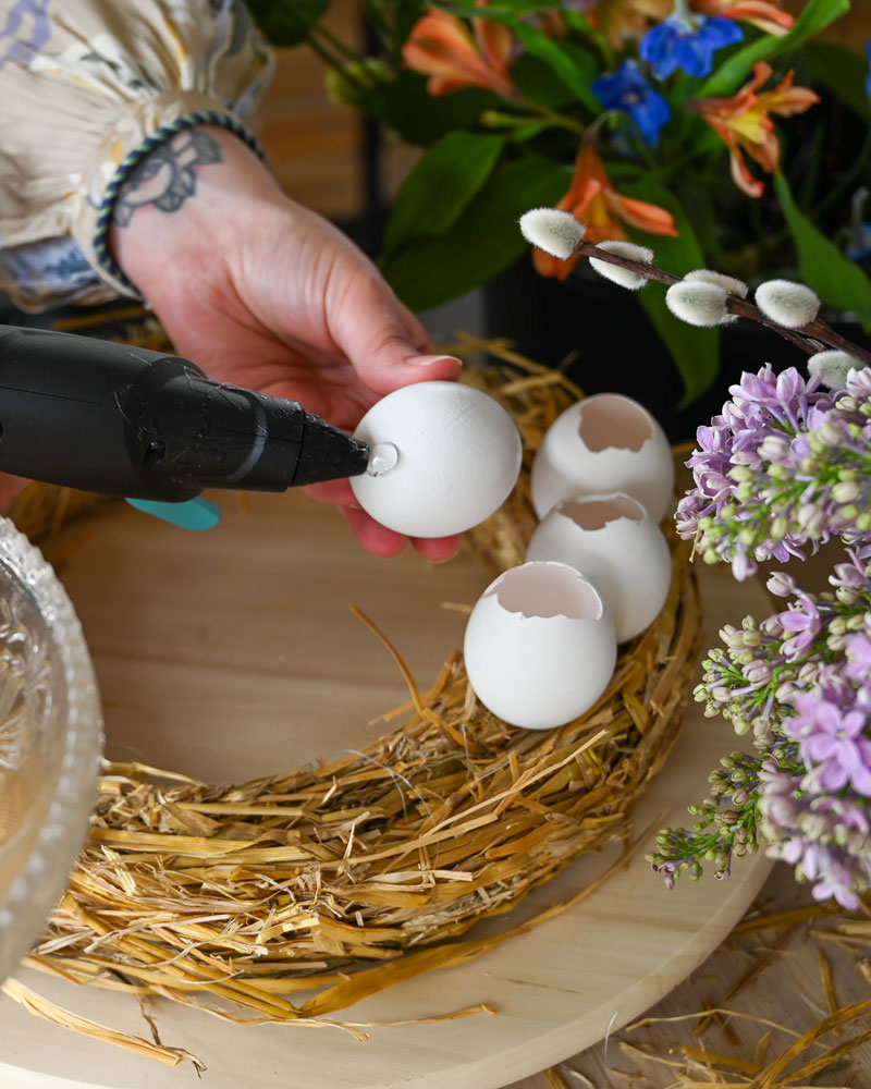 Interflora-Äggkrans-Påsk-Steg4.jpg